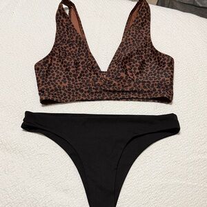 Old Navy Brown Leopard Print V-Neck Bikini Top with Black Bottoms